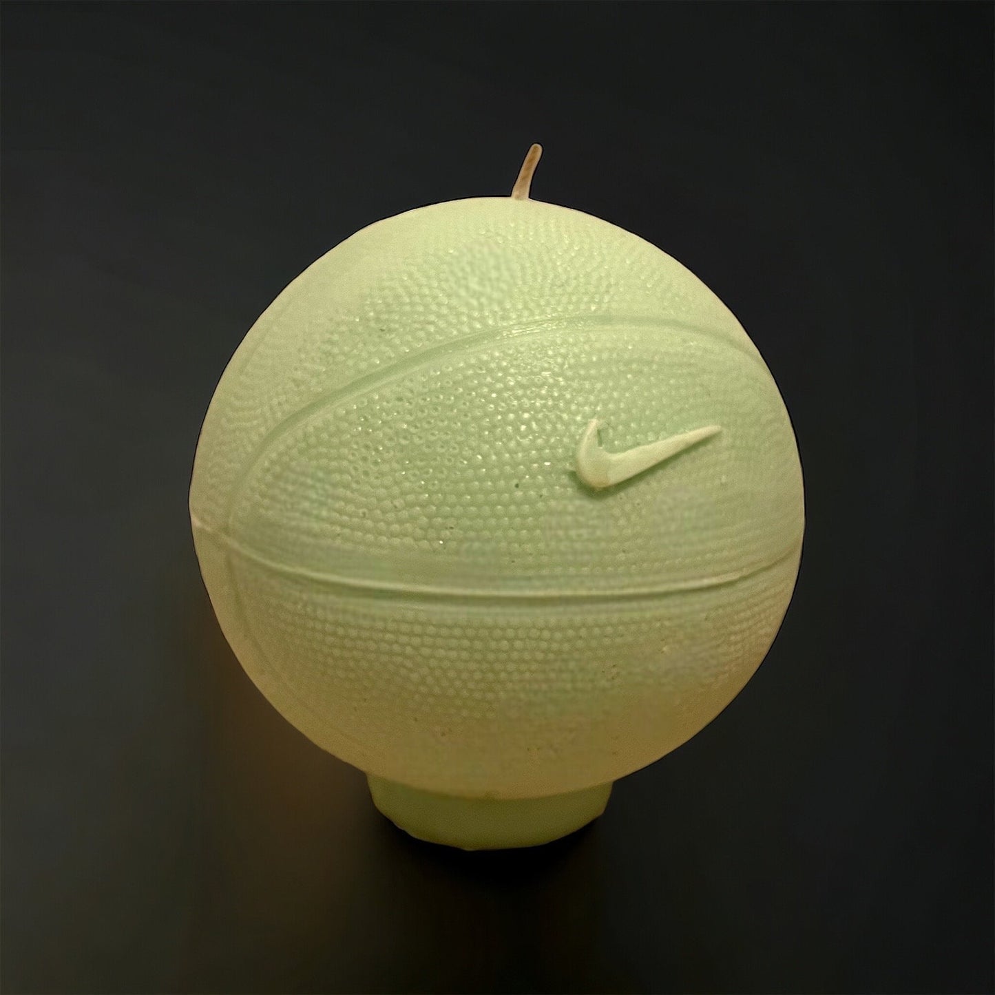 Candle Basket Ball swoosh light green vert clair bougie vegan ballon de basket NBA
