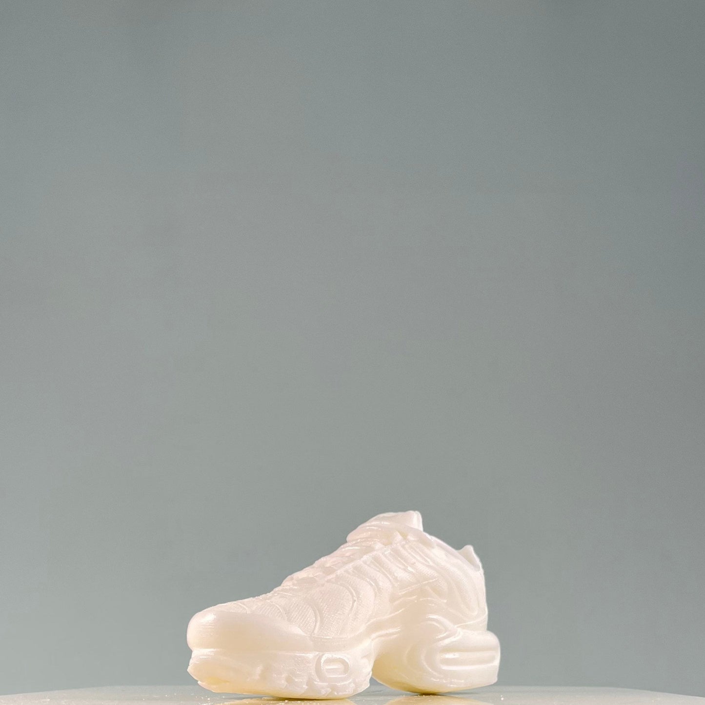 Bougie Air Max Plus TN Requins 10 In 25 CM Candlkicks Candle