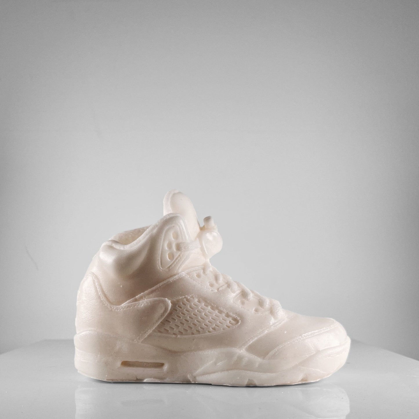 AJ5 OG Retro Vegan Sneaker Basket 25 cm 10 In Bougie