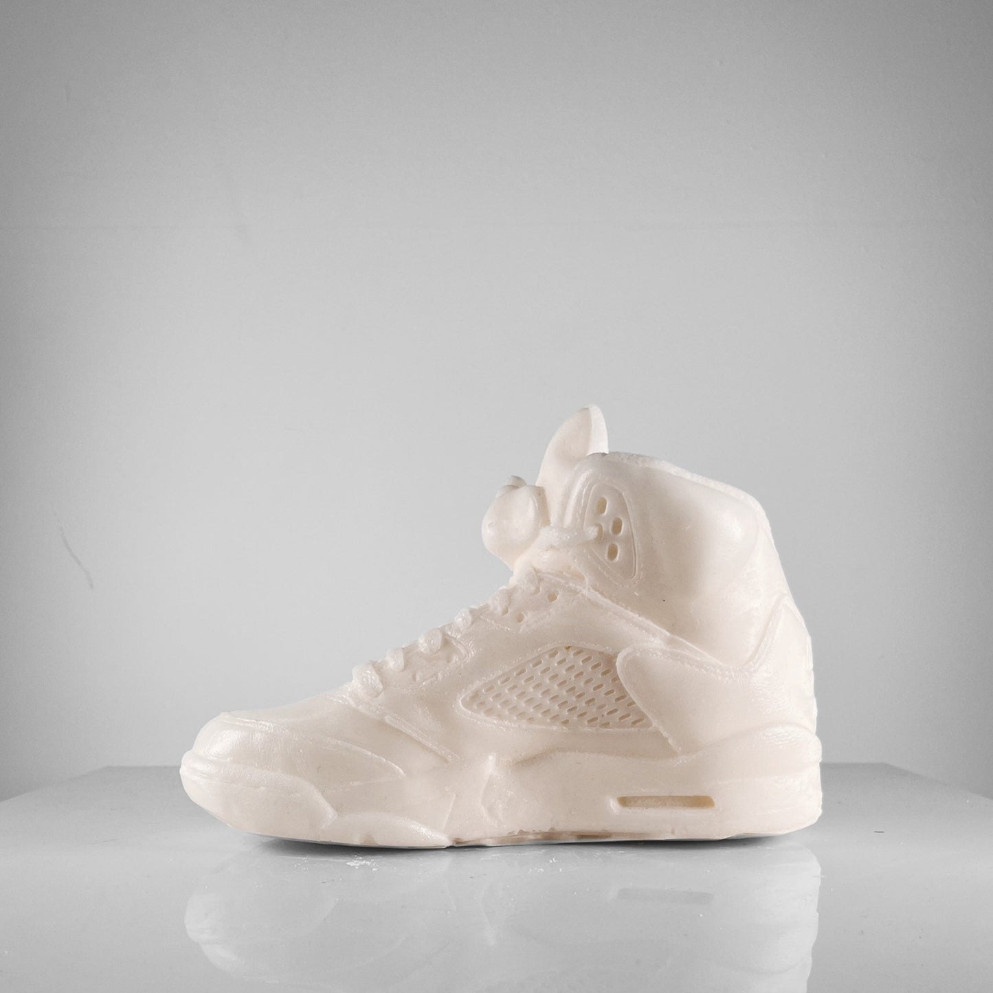AJ5 OG Retro Vegan Sneaker Basket 25 cm 10 In Bougie