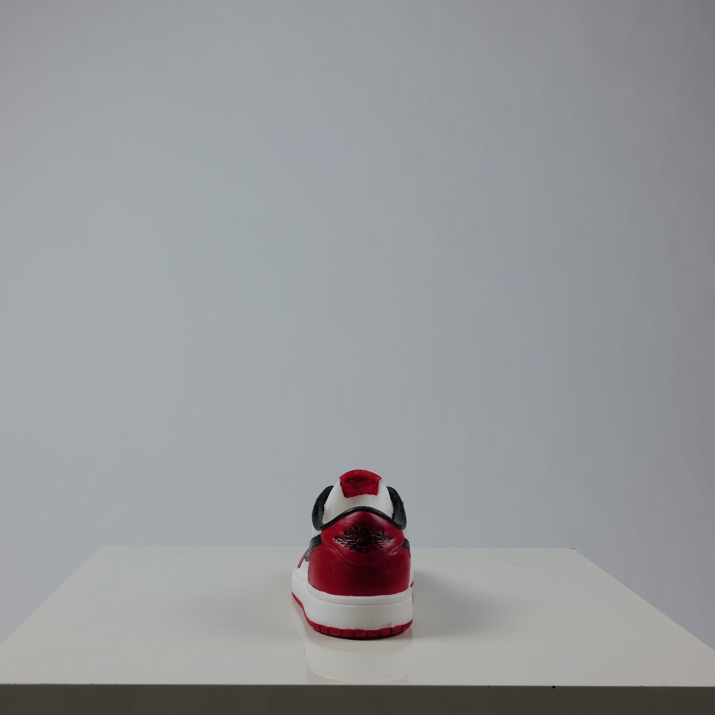 Candle AJ1 Low OG Retro Chicago Sneaker Basket 25 cm 10 In Bougie
