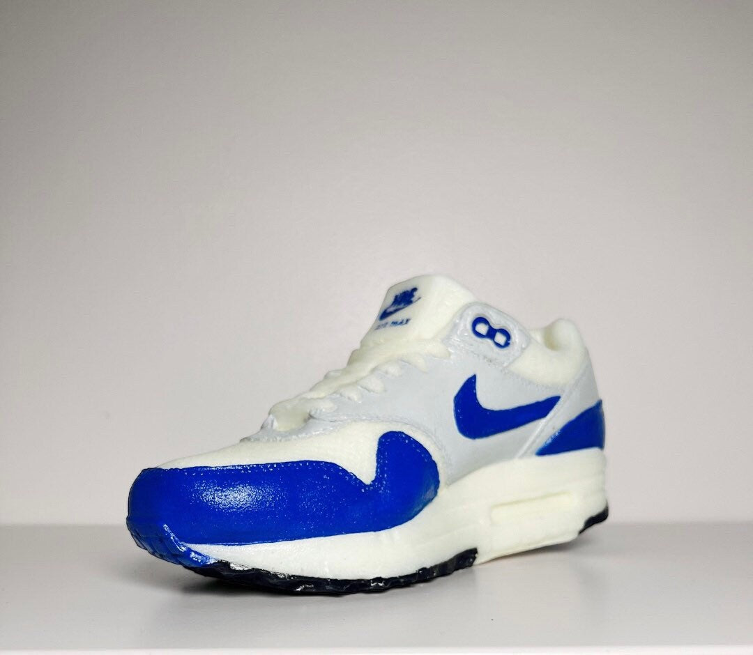 Candle AM1 Fire Royal Custom OG Retro Vegan Sneaker Basket 25 cm 10 In Bougie
