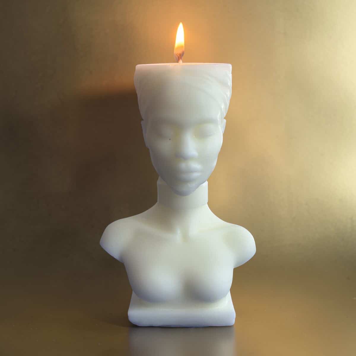 Bougie en forme de buste de femme