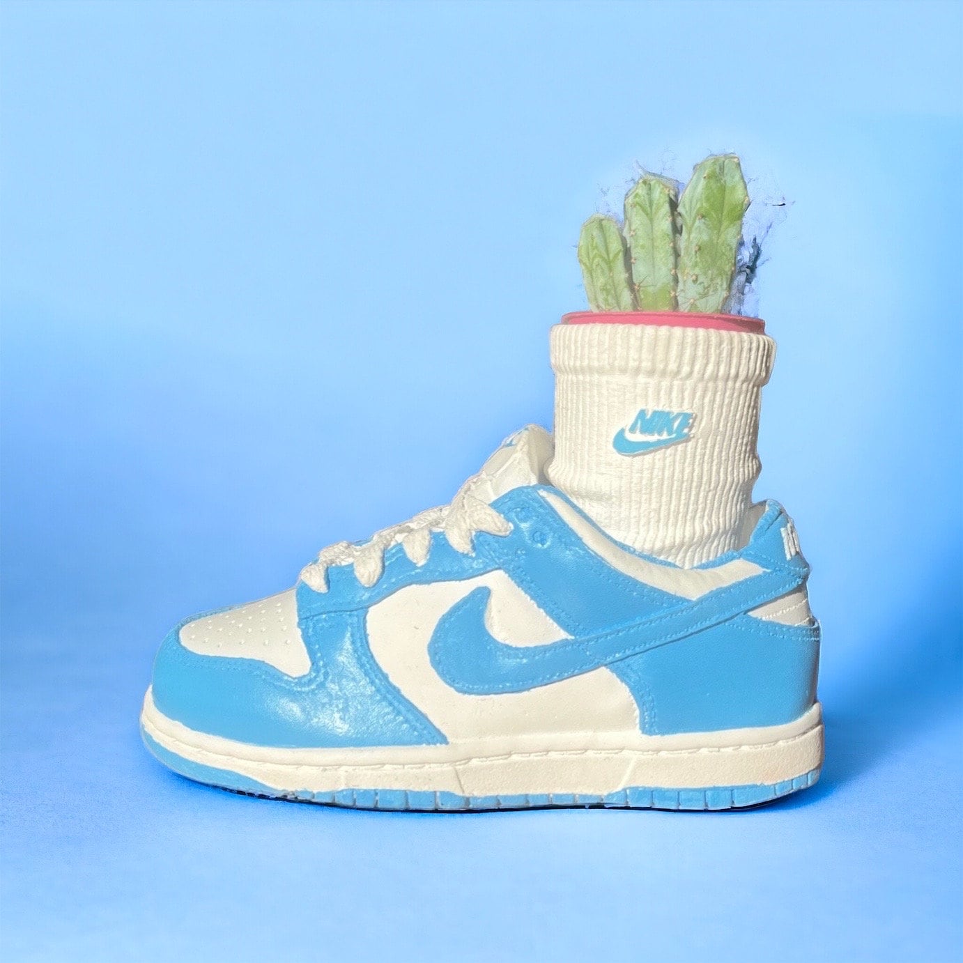 Dunk Low Carolina Sock planter pot de fleurs ceramic Sneakers 8 in / 20 cm