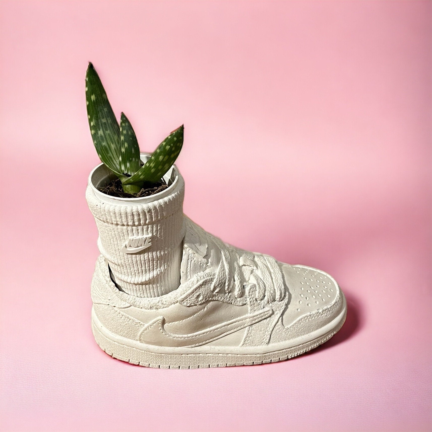 AJ1 Travis Scott Sock planter pot de fleur Low ceramic AF1 sneakers Basket 8 in / 20 cm