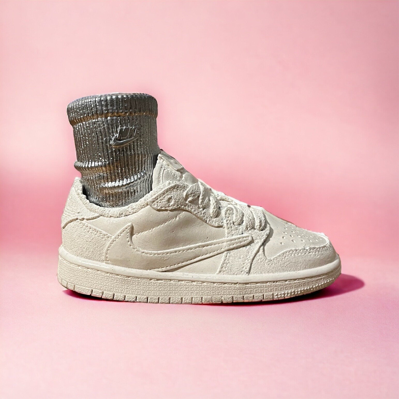 AJ1 Travis Scott Sock planter pot de fleur Low ceramic AF1 sneakers Basket 8 in / 20 cm