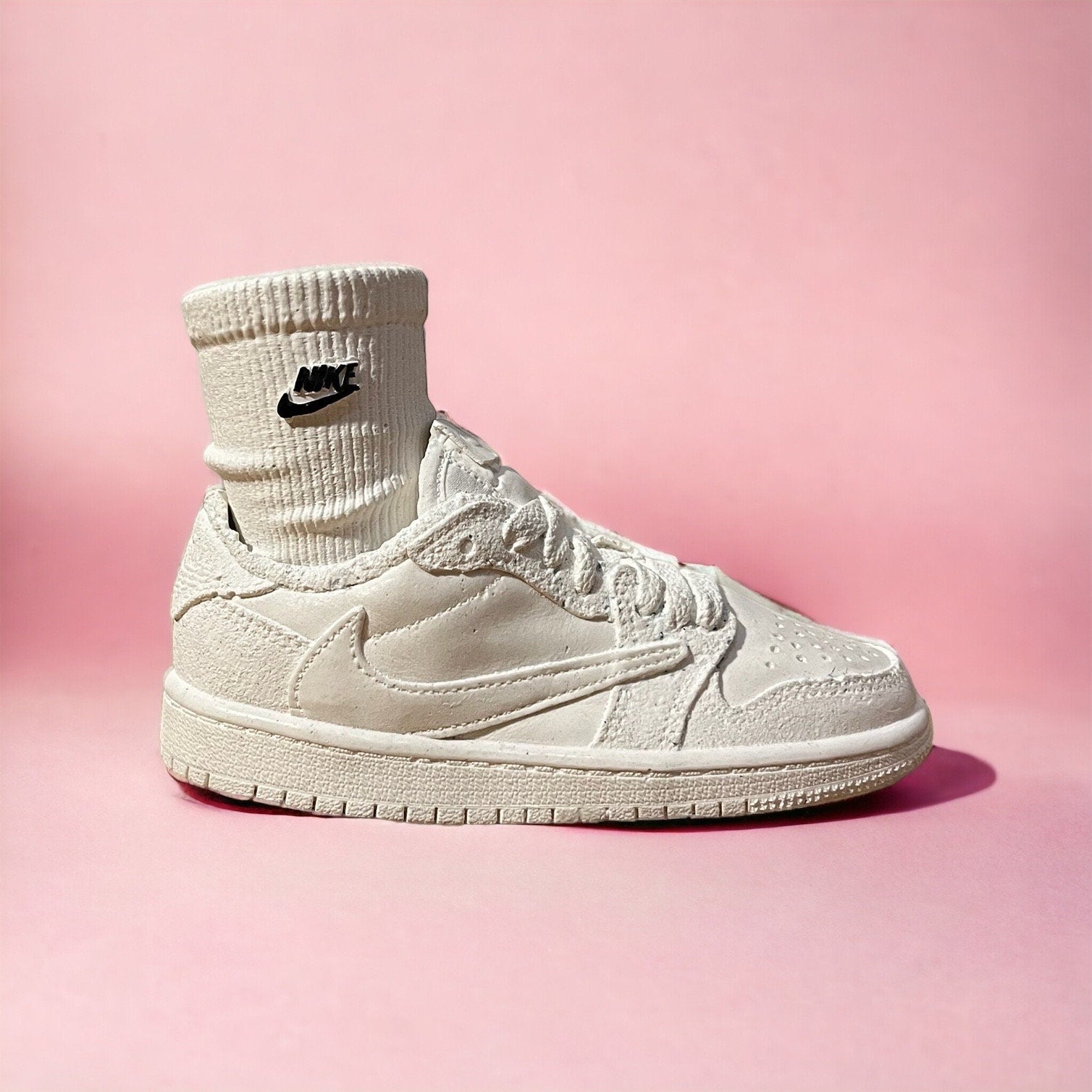 AJ1 Travis Scott Sock planter pot de fleur Low ceramic AF1 sneakers Basket 8 in / 20 cm
